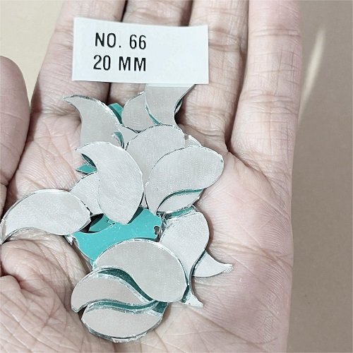 No. 66 -Leaf shape mirror - 21 MM  For Lippan & Embroidery Art