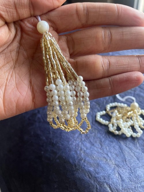 White pearl latkan/tessels 2 psc design 2