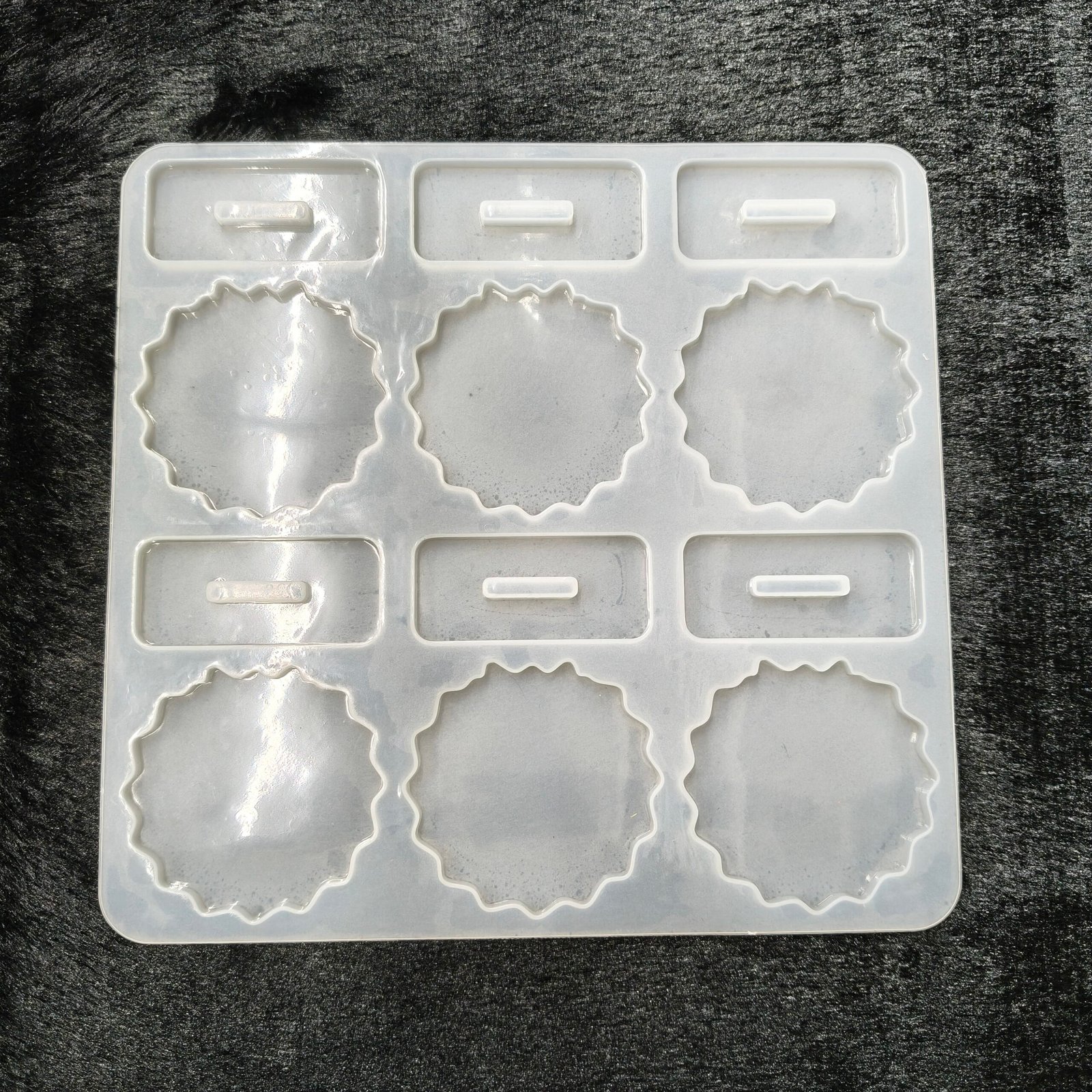 Round Frame With Stand Mould - 6 Cavity